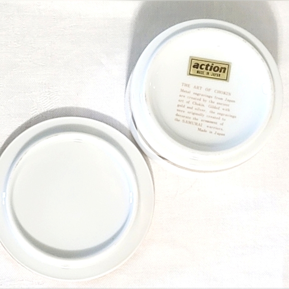 The Art of Chokin trinket dish, 24K trim, 3 1/3" diameter. - Picture 4 of 8